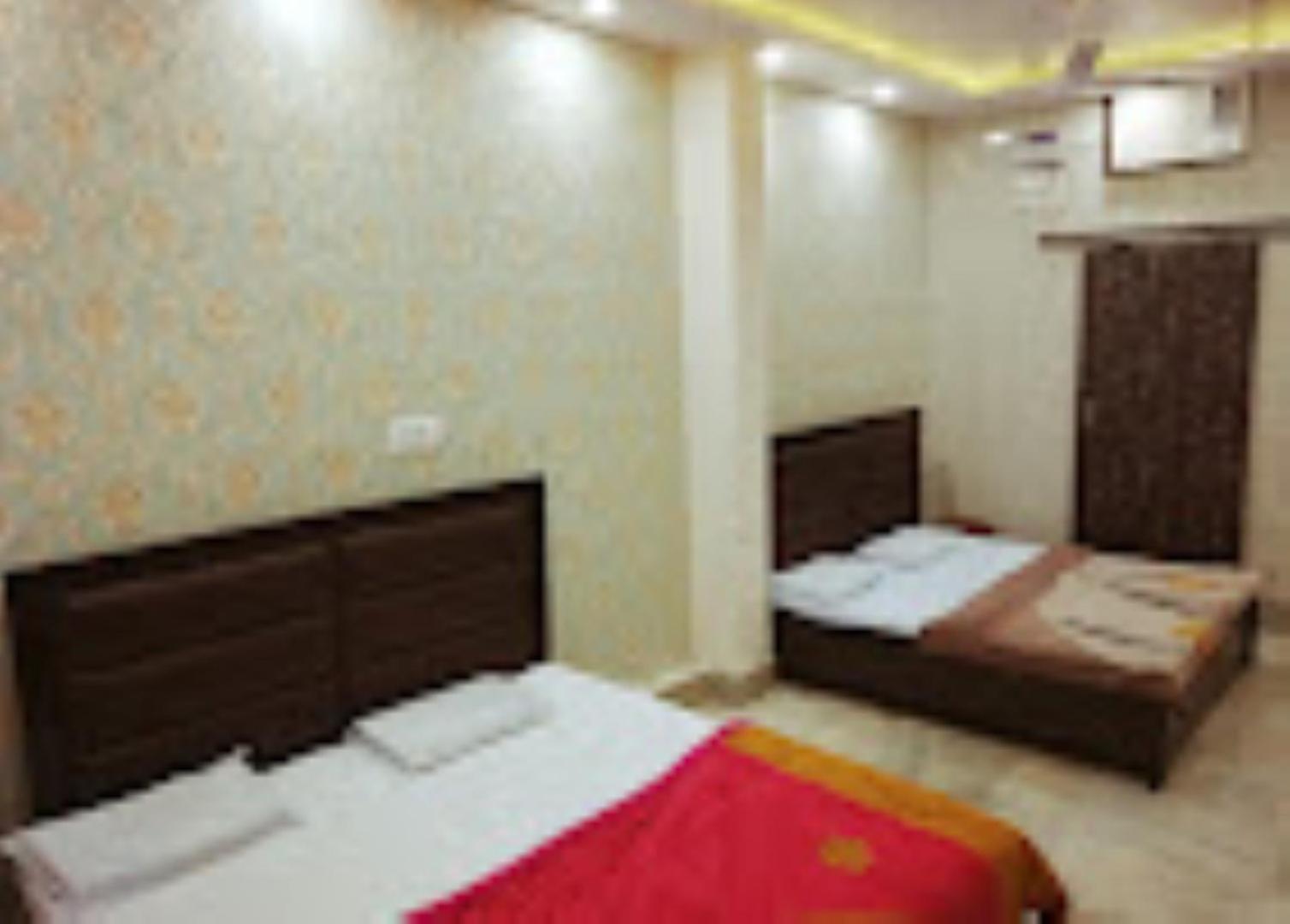 Abhiraj Guest House Mathura Exterior foto