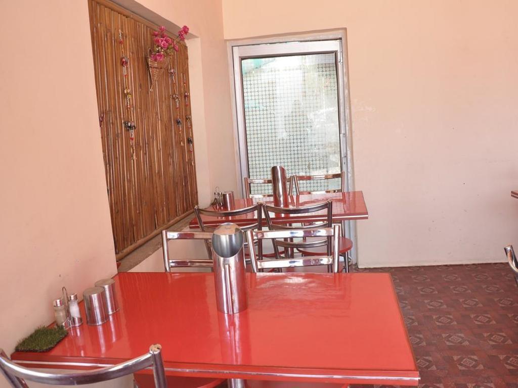 Abhiraj Guest House Mathura Exterior foto